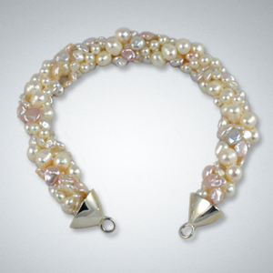 White and Soft Peach Pearl Strand