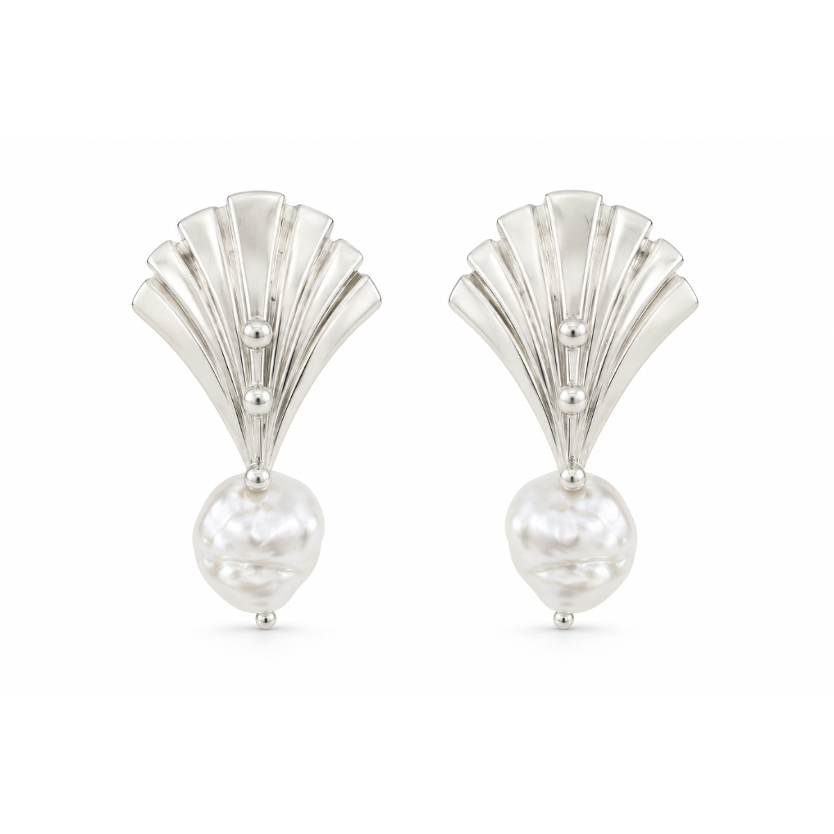 Maris Pearl Fan Earrings