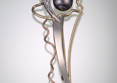 The Great Purple Pearl Pin